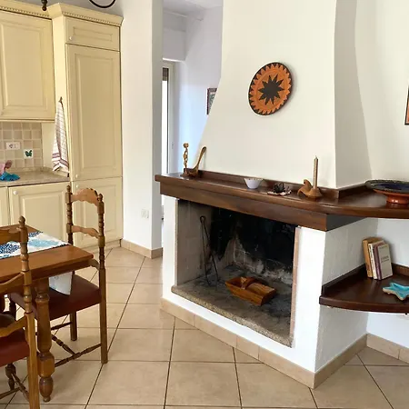 Apartament In By The Sea